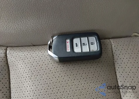 2014 Honda Accord Hybrid Touring z USA, uszkodzony, nr VIN 1HGCR6F78EA006867